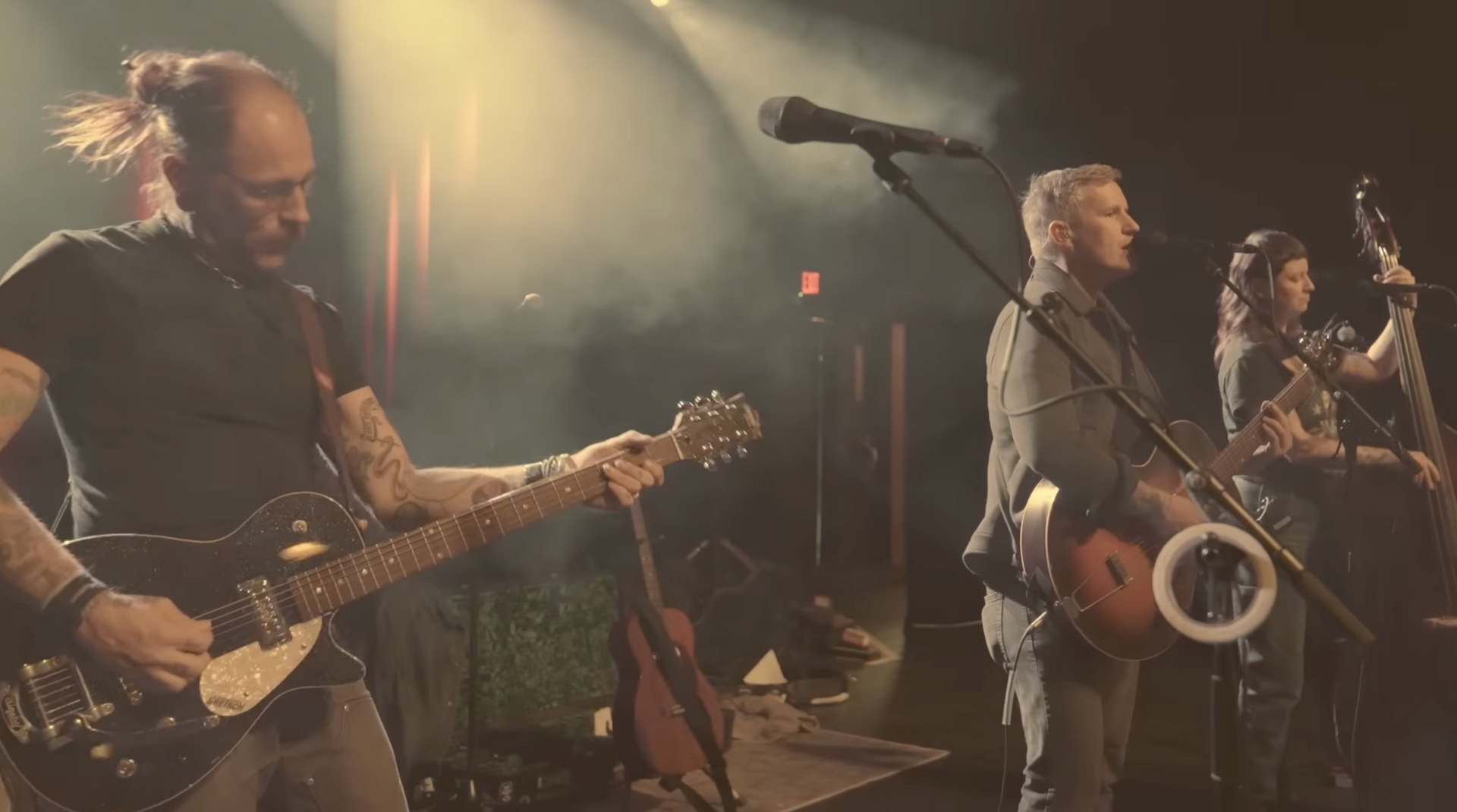 Charger la vidéo : The Devil Makes Three - Spirits (Live Performance)