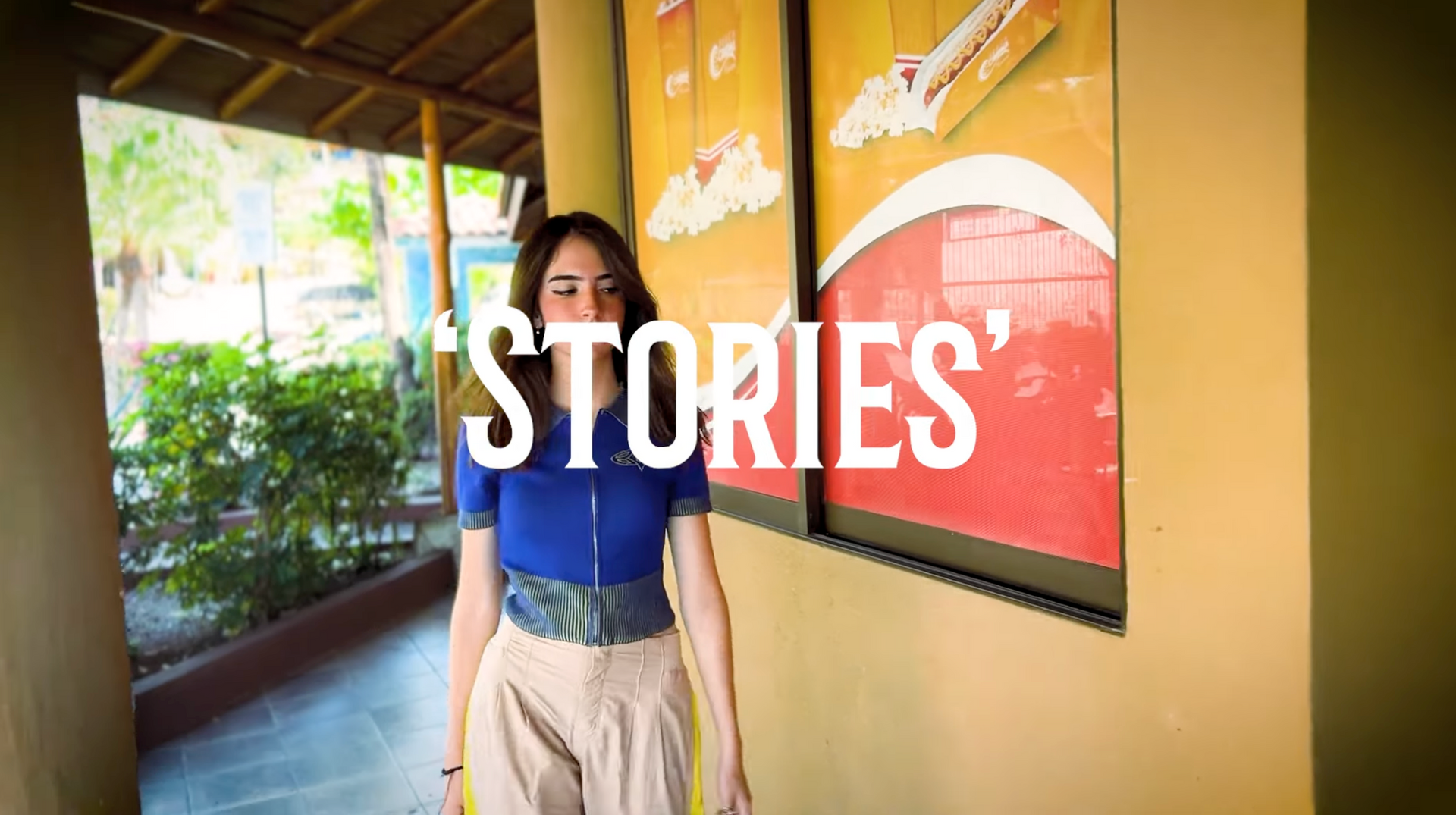 Charger la vidéo : Gabriela Bee - STORIES (Official Lyric Video)